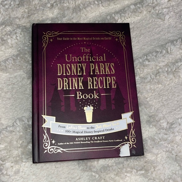 Unofficial Disney Parks Drink recipe book - Picture 2 of 2